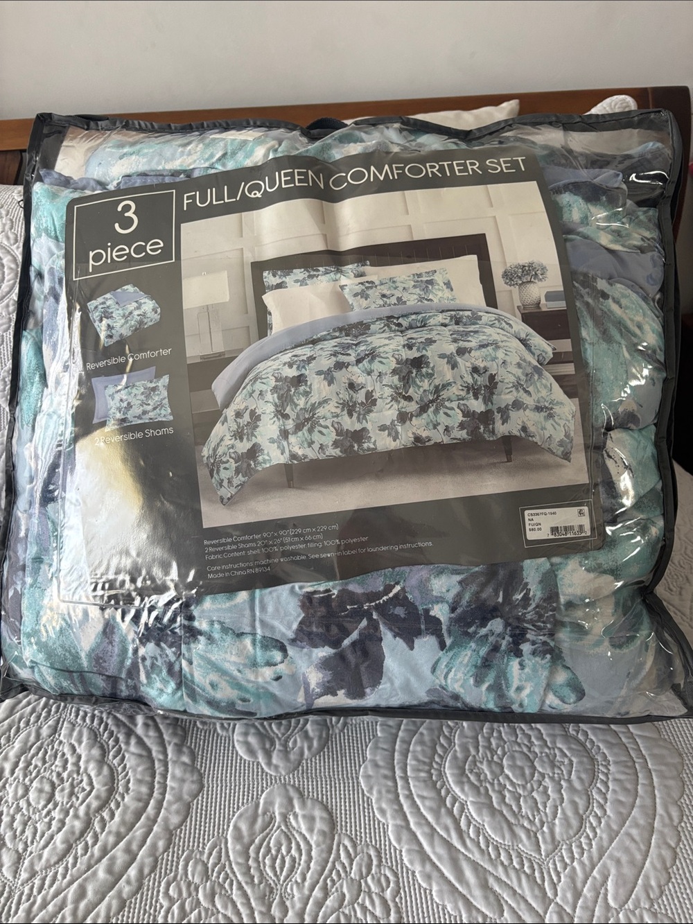 Macy's Blue and Teal Floral Full/Queen Comforter Set